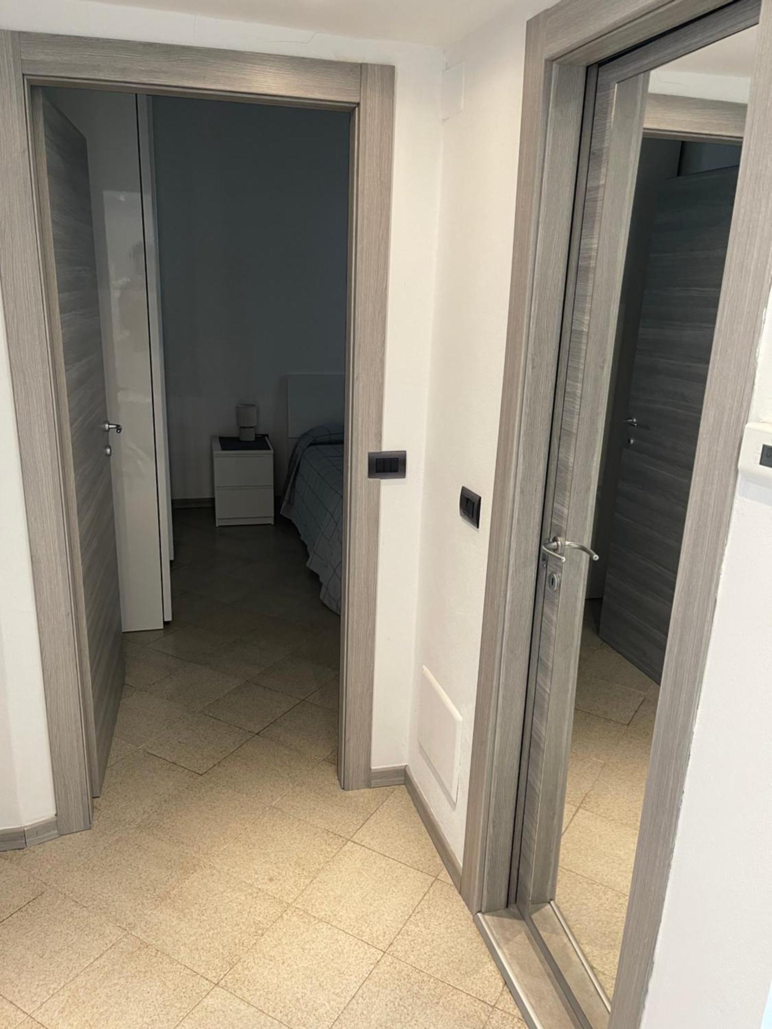 Bilocale Zona Navigli Apartman Milánó Kültér fotó